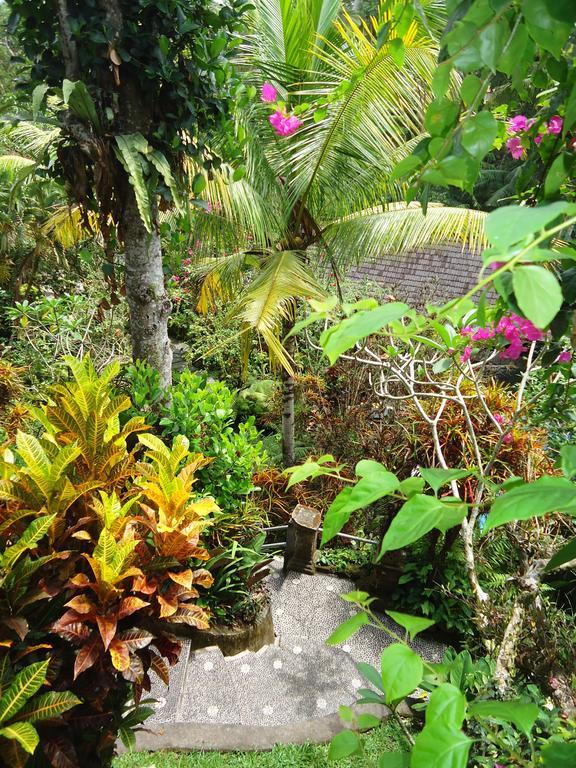 Gusti'S Garden Bungalows Ubud  Exterior photo