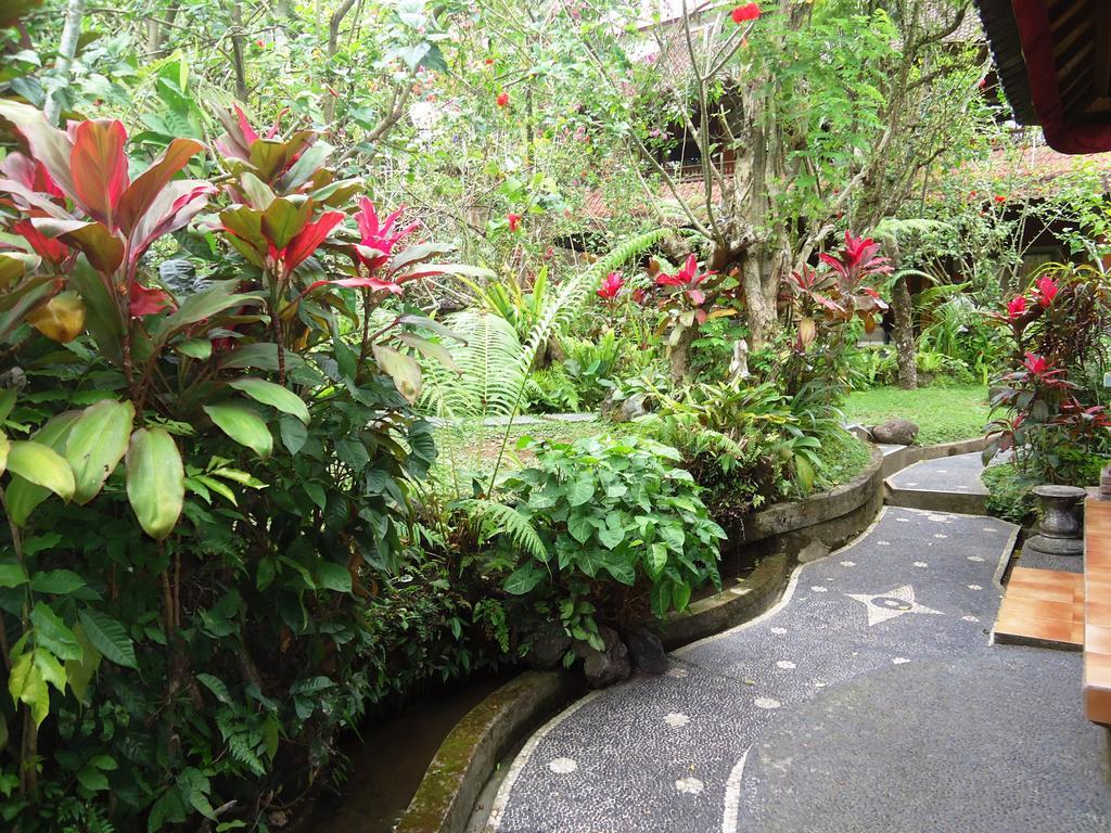 Gusti'S Garden Bungalows Ubud  Exterior photo