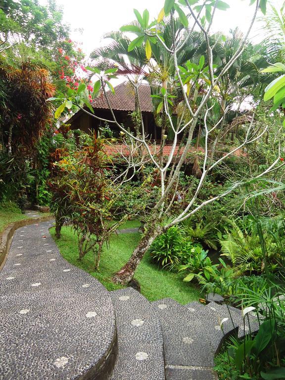 Gusti'S Garden Bungalows Ubud  Exterior photo